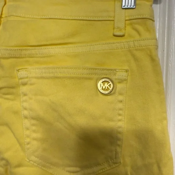 Michael Kors Yellow Skinny Jeans Vibrant Eye-Catching Design - Picture 3 of 8